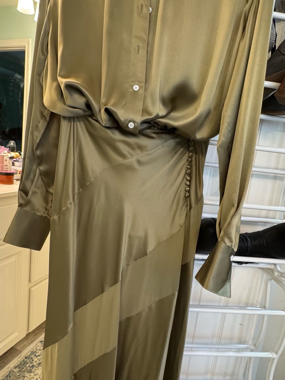 Victoria's Secret “Atelier Collection” Olive Green Asymmetrical Satin Blouse. - Picture 9 of 12